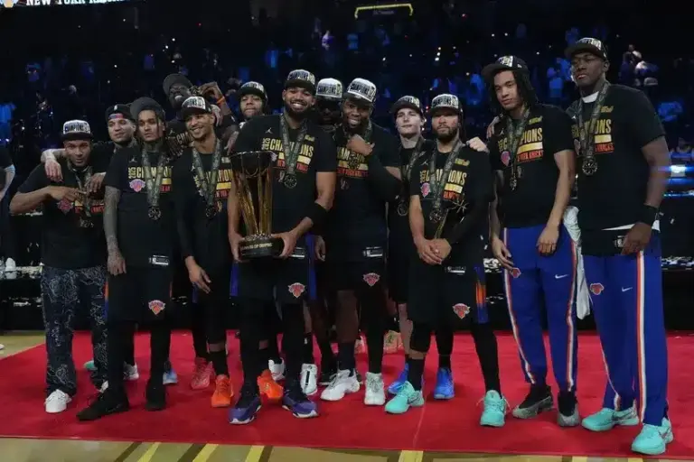 New York Knicks NBA Cup banner,